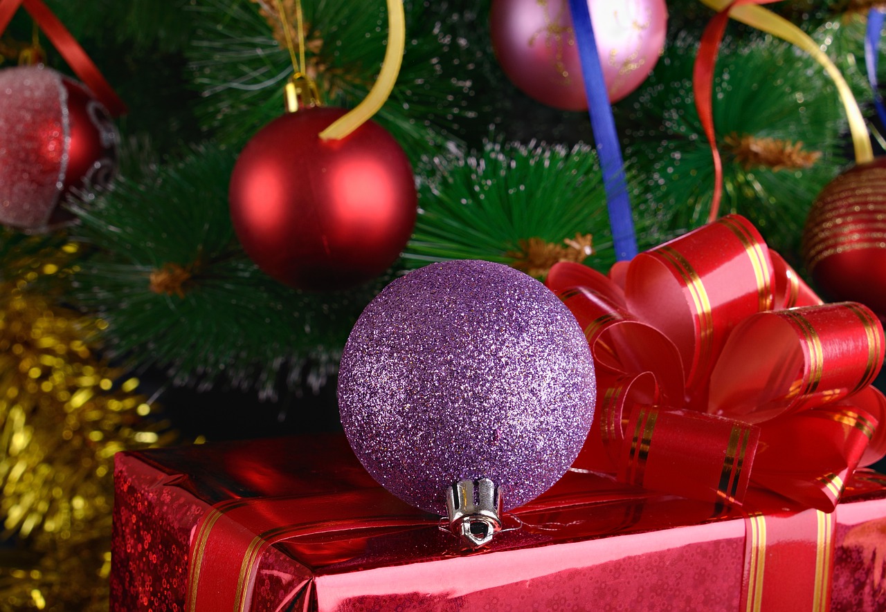 Decorations Christmas Balls  - ds_30 / Pixabay