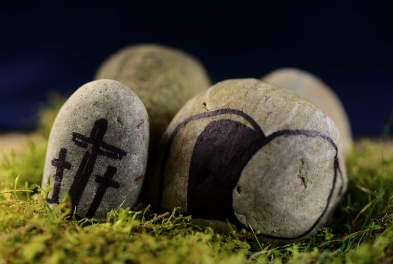 Stones Symbol Faith Christianity  - congerdesign / Pixabay